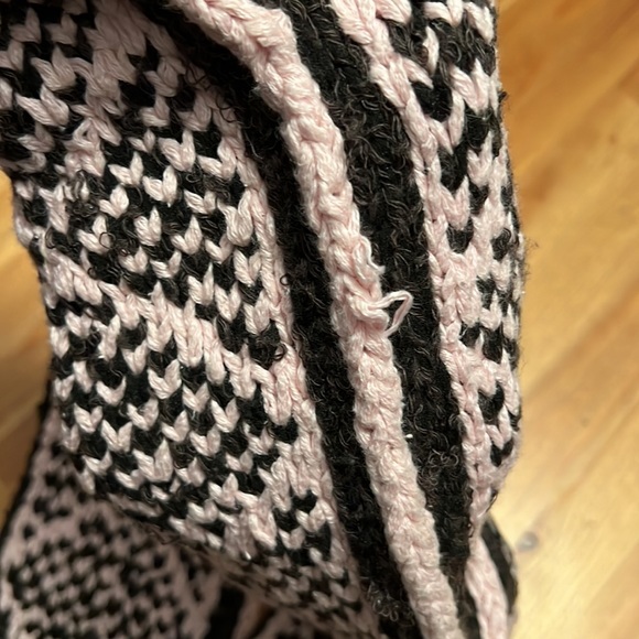 Slippers - Picture 3 of 4